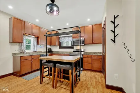 238 S Oakland Avenue Indianapolis IN 46201