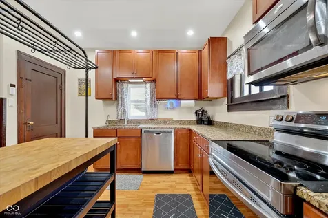 238 S Oakland Avenue Indianapolis IN 46201
