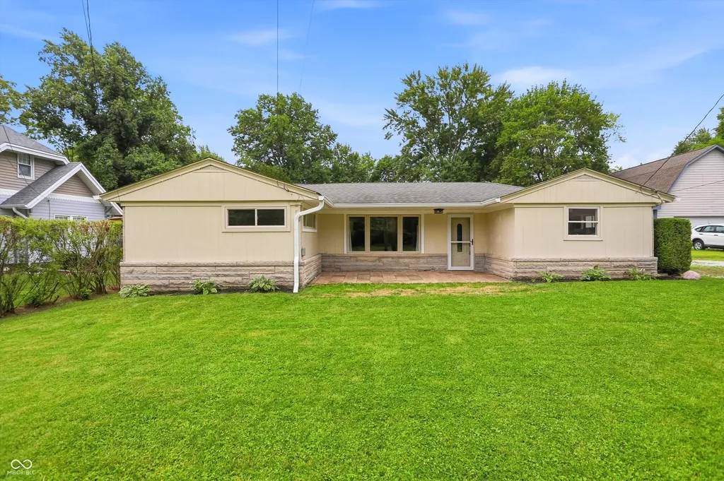4625 Northeastern Avenue Indianapolis IN 46239