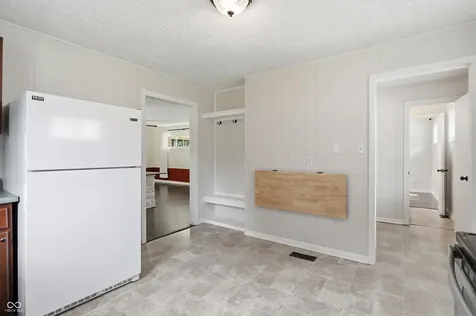 4625 Northeastern Avenue Indianapolis IN 46239