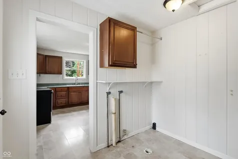 4625 Northeastern Avenue Indianapolis IN 46239