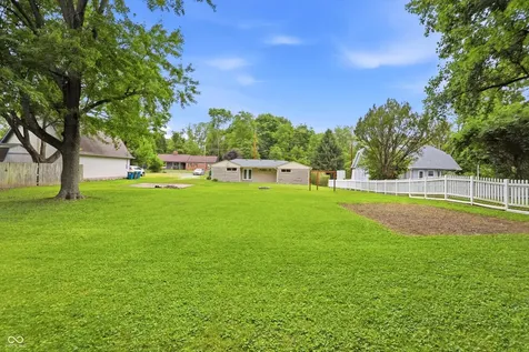 4625 Northeastern Avenue Indianapolis IN 46239