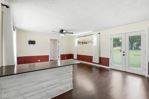 4625 Northeastern Avenue Indianapolis IN 46239
