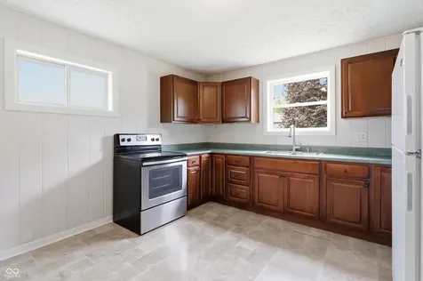 4625 Northeastern Avenue Indianapolis IN 46239