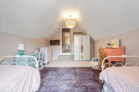 811 Pebble Brook Place Noblesville IN 46062