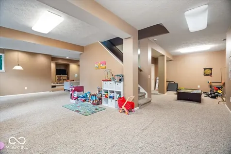 811 Pebble Brook Place Noblesville IN 46062