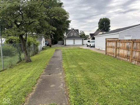 219 W Locust Shelbyville IN 46176