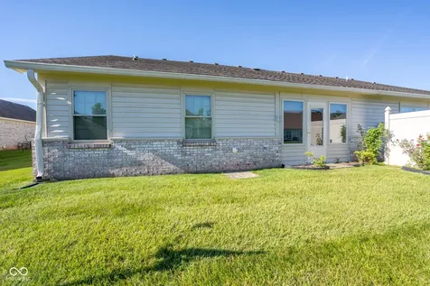 1698 Fairfield Circle Greenfield IN 46140