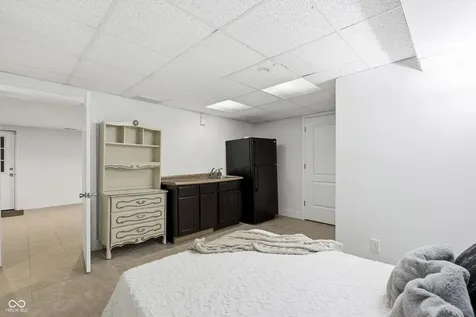 6623 E 10th Street Indianapolis IN 46219