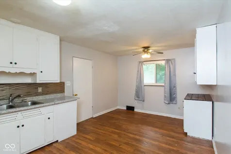 5068 S Keystone Avenue Indianapolis IN 46227