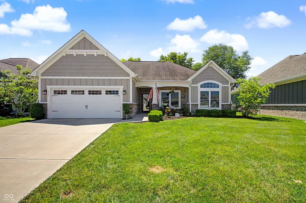 1611 Summerwood Greenfield IN 46140