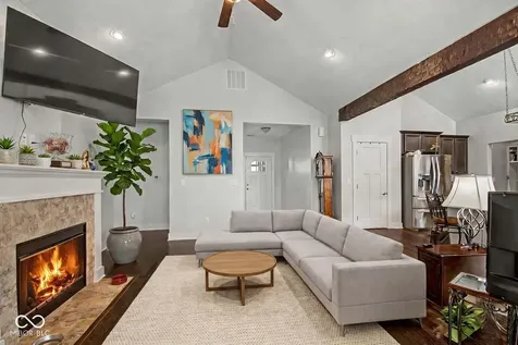 1611 Summerwood Greenfield IN 46140