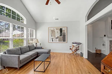 1611 Summerwood Greenfield IN 46140