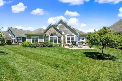 1611 Summerwood Greenfield IN 46140