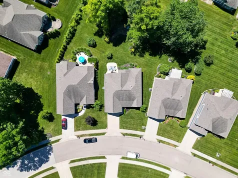 1611 Summerwood Greenfield IN 46140