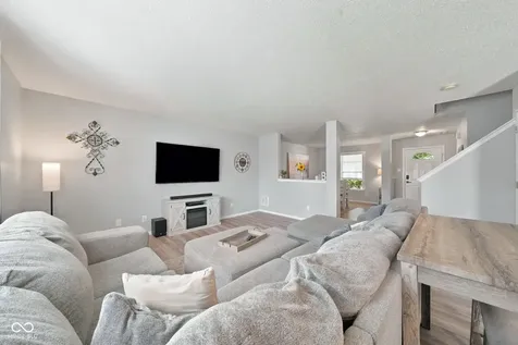 10167 Holly Berry Circle Fishers IN 46038