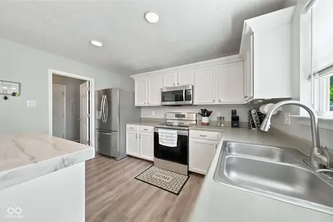 10167 Holly Berry Circle Fishers IN 46038