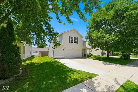 10167 Holly Berry Circle Fishers IN 46038