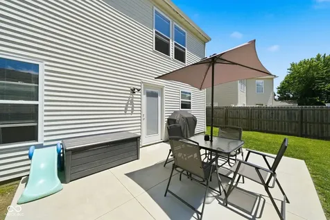 10167 Holly Berry Circle Fishers IN 46038