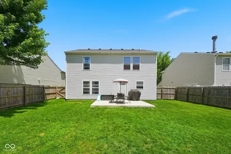 10167 Holly Berry Circle Fishers IN 46038