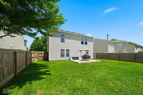 10167 Holly Berry Circle Fishers IN 46038