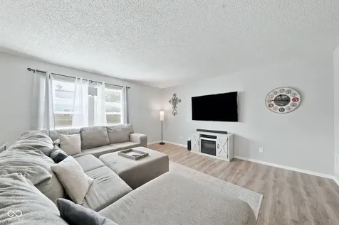 10167 Holly Berry Circle Fishers IN 46038