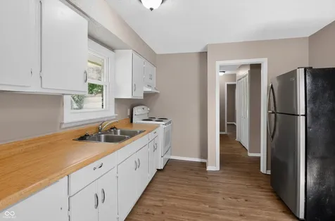 4916 E 39th Street Indianapolis IN 46226