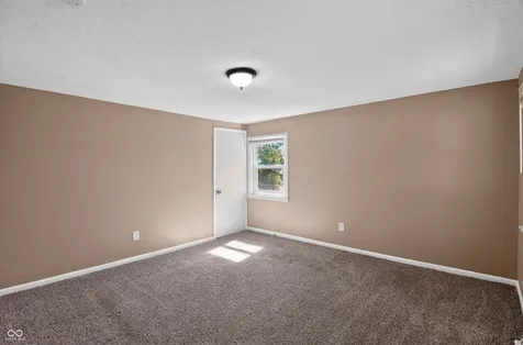4916 E 39th Street Indianapolis IN 46226