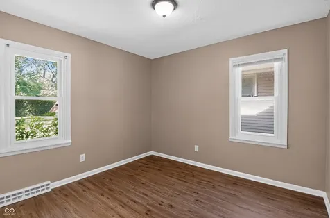 4916 E 39th Street Indianapolis IN 46226