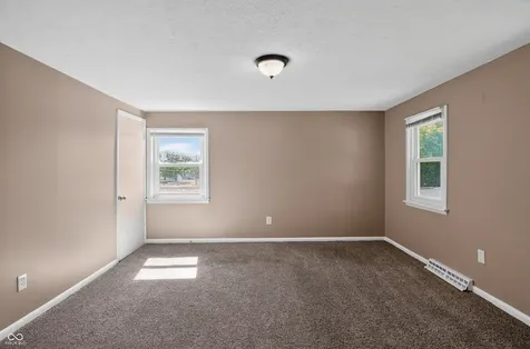 4916 E 39th Street Indianapolis IN 46226