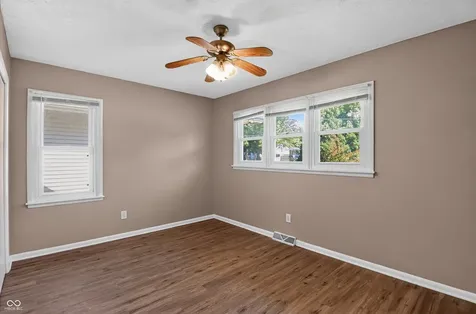 4916 E 39th Street Indianapolis IN 46226