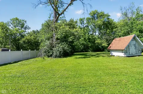 4916 E 39th Street Indianapolis IN 46226