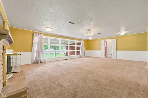 111 Fairfield Drive Shelbyville IN 46176