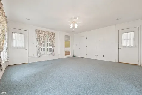 111 Fairfield Drive Shelbyville IN 46176