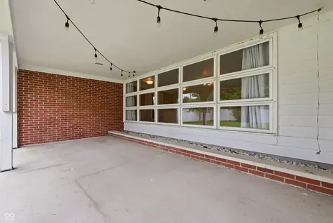 111 Fairfield Drive Shelbyville IN 46176