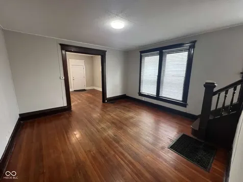 826 N Beville Avenue Indianapolis IN 46201