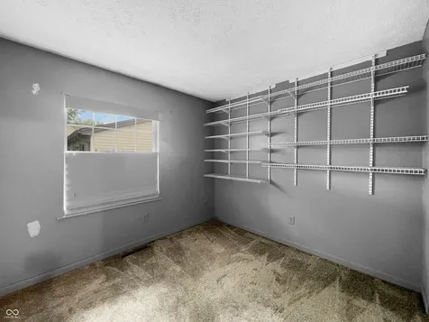 5240 Vinewood Court Columbus IN 47203