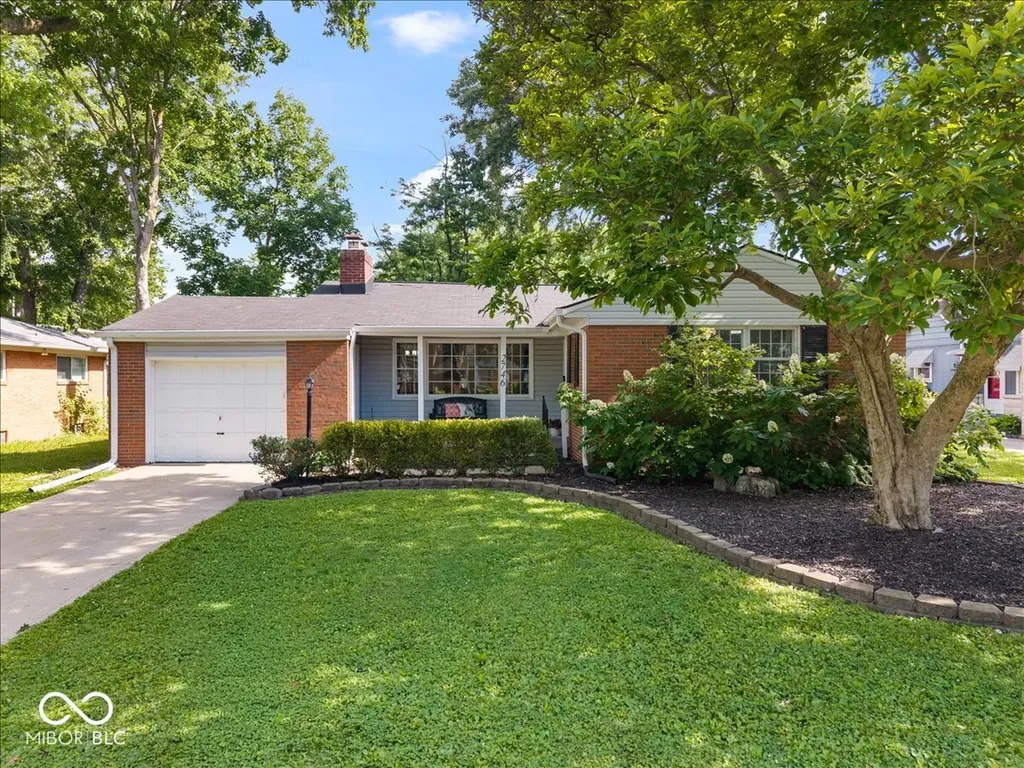 2746 Baur Drive Indianapolis IN 46220