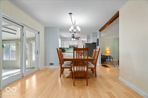 2746 Baur Drive Indianapolis IN 46220