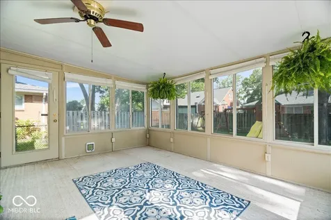 2746 Baur Drive Indianapolis IN 46220