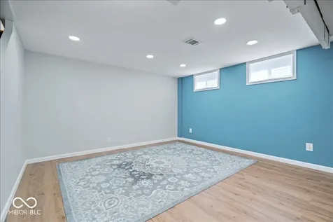2746 Baur Drive Indianapolis IN 46220