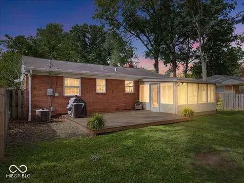 2746 Baur Drive Indianapolis IN 46220