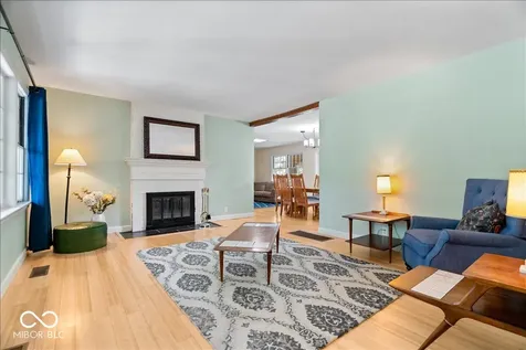 2746 Baur Drive Indianapolis IN 46220