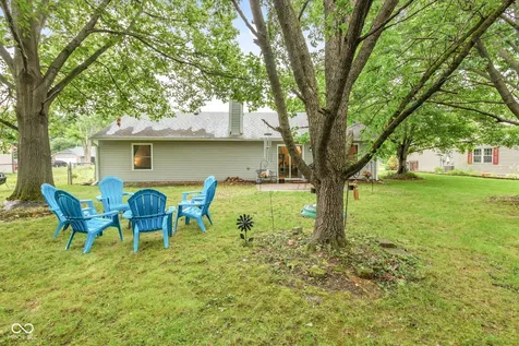 1043 Briarwood Drive Brownsburg IN 46112