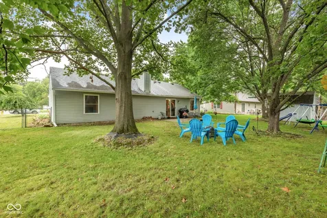 1043 Briarwood Drive Brownsburg IN 46112