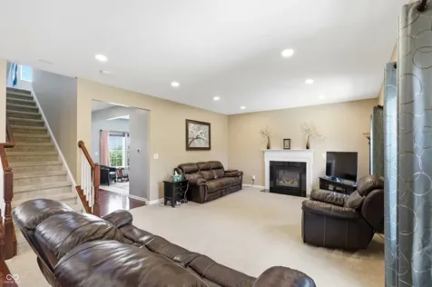 5825 Somerset Boulevard E Bargersville IN 46106