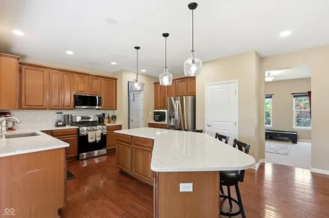 5825 Somerset Boulevard E Bargersville IN 46106