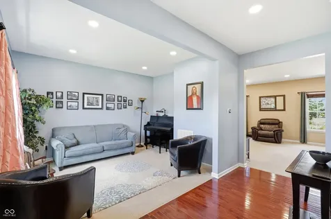 5825 Somerset Boulevard E Bargersville IN 46106