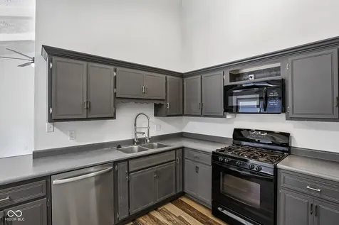 4037 Hillendale Drive Greenwood IN 46142