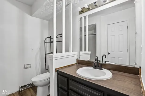 4037 Hillendale Drive Greenwood IN 46142